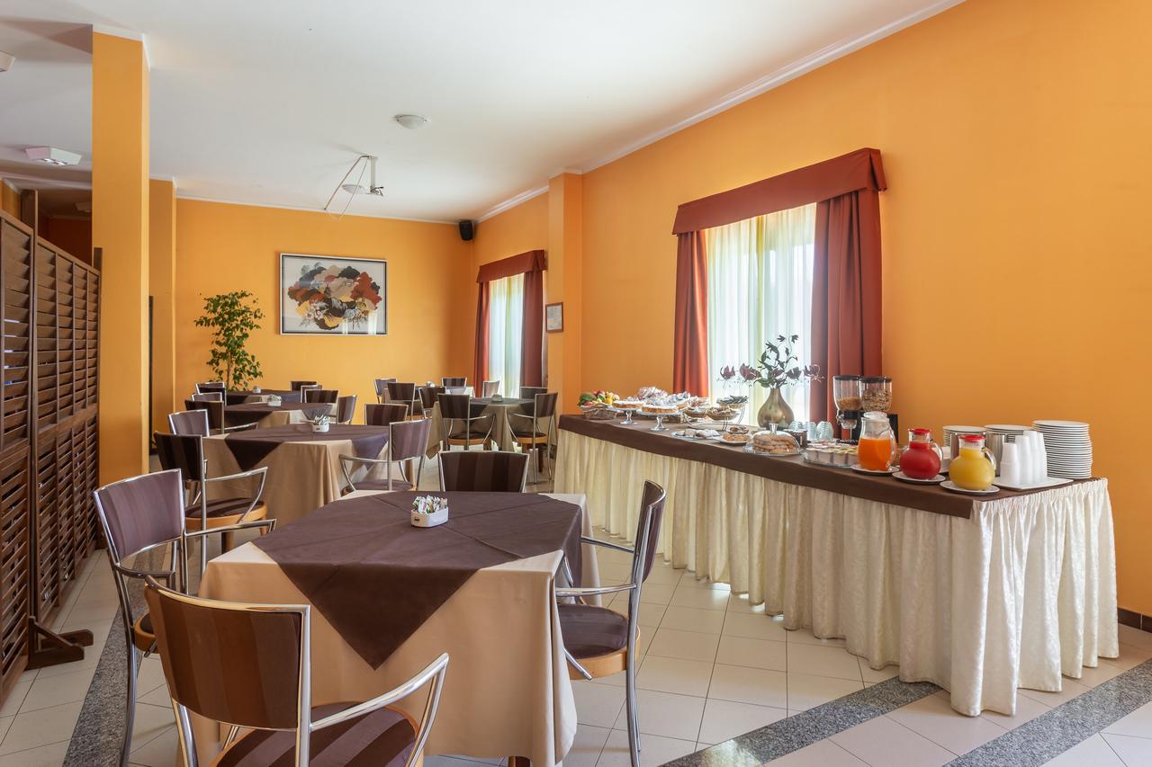 Rodia Inn Oristano Eksteriør bilde