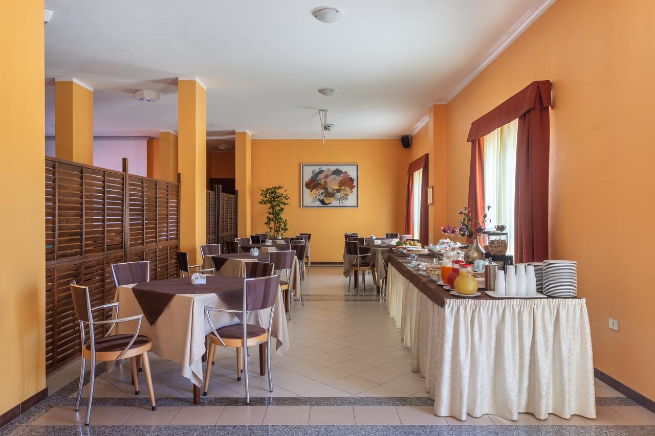 Rodia Inn Oristano Eksteriør bilde
